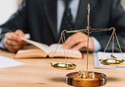luật sư tư vấn pháp lý truyền thông