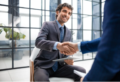 Luật sư hỗ trợ vi phạm thương mại