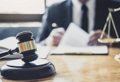 Luật sư hỗ trợ mua bán công ty thương mại